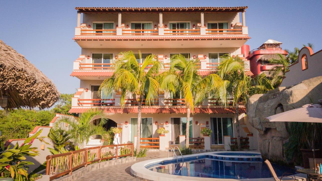 Bonito Hotel By Arans Zihuatanejo Exterior photo