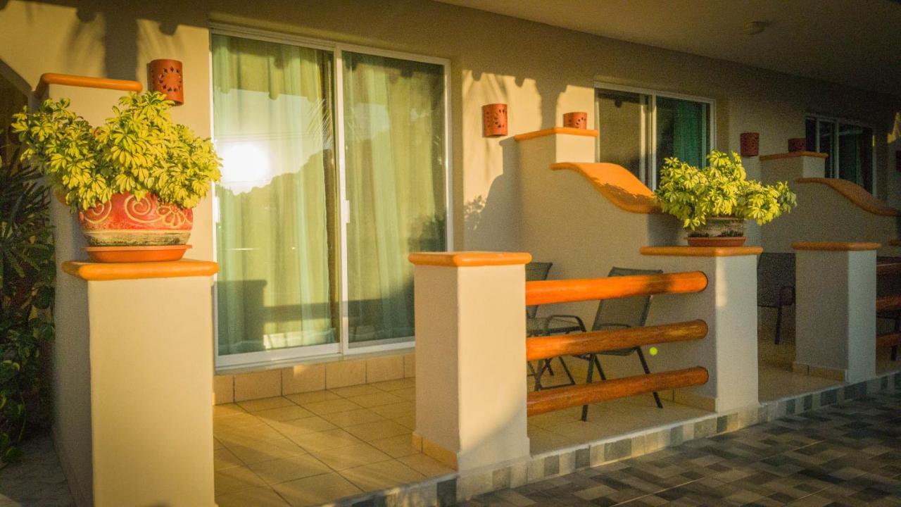 Bonito Hotel By Arans Zihuatanejo Exterior photo